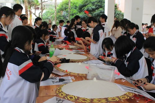 傳承民族文化 展現(xiàn)青春風(fēng)采——廣西師范大學(xué)附屬中學(xué)“春之華”民族文化藝術(shù)節(jié)暨文化藝術(shù)培訓(xùn)活動(dòng)紀(jì)實(shí)